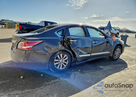 2015 Nissan Altima 2.5 z USA, uszkodzony, nr VIN 1N4AL3AP9FN355016